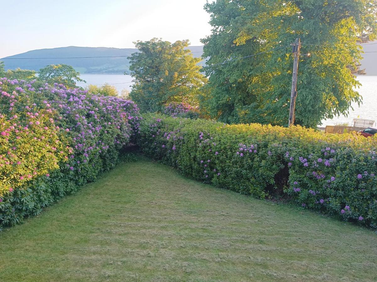 Peaceful And Stunning Waterside Location Apartment